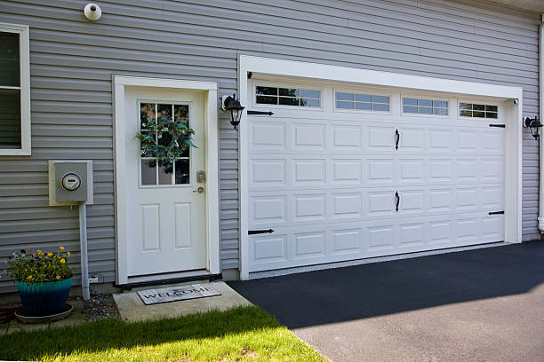 24/7 Emergency Garage Door Roller Replacement experts in Tiburon, CA